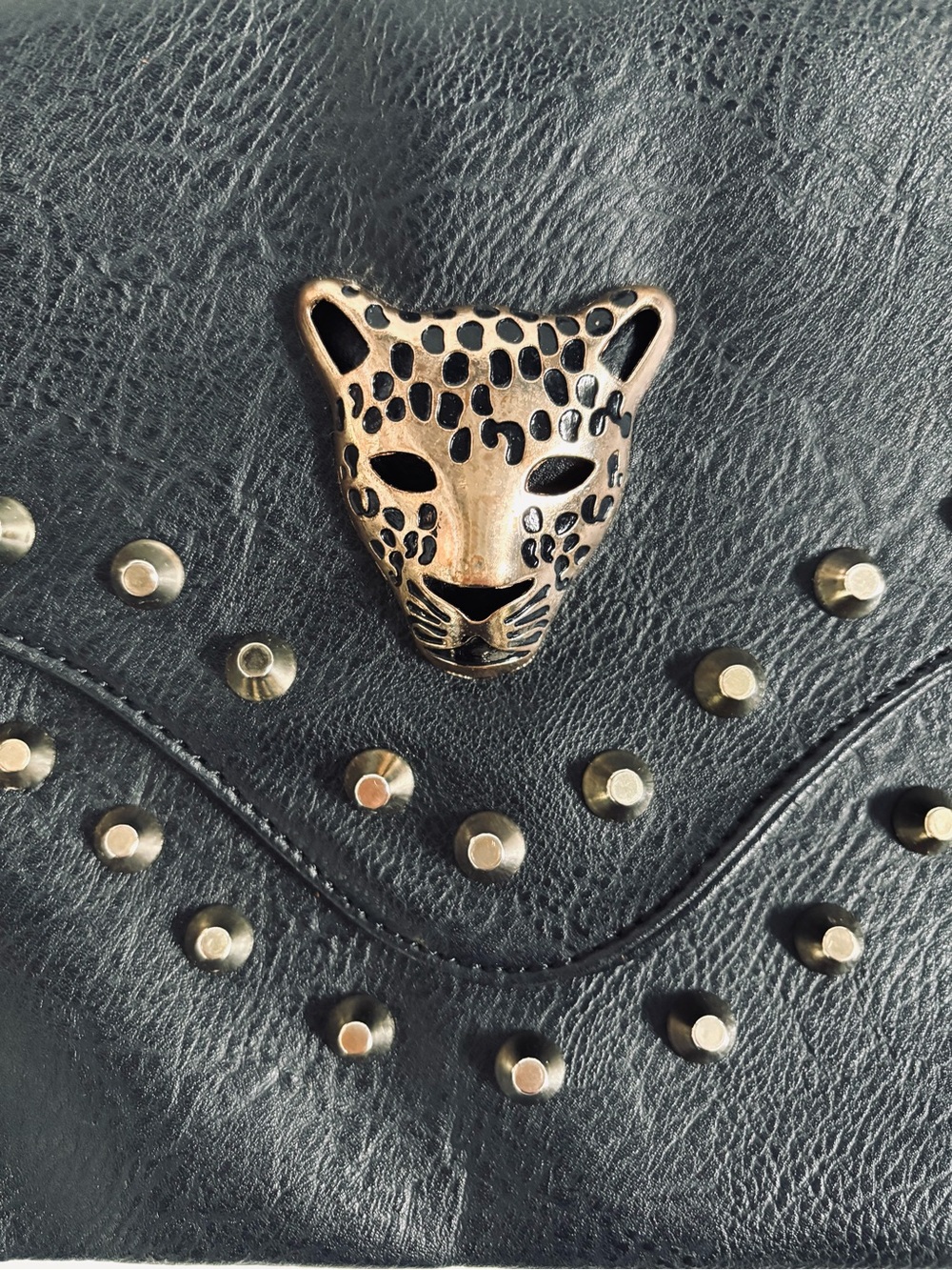 Torrid leopard face studded clutch black faux leather - Picture 2 of 9
